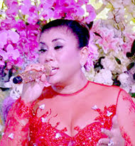 Regina performing with Willy Music Entertainment